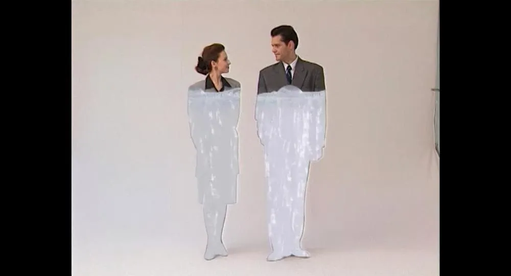 ثماني بطاقات بريدية من المدينة الفاضلة