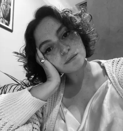 آية كامل عمران